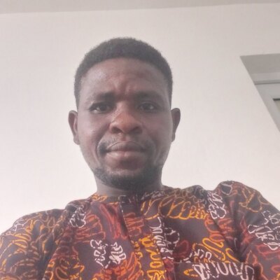 Carpenter in Ogun, Abeokuta – Moses - Carpenter in Abeokuta, Ogun